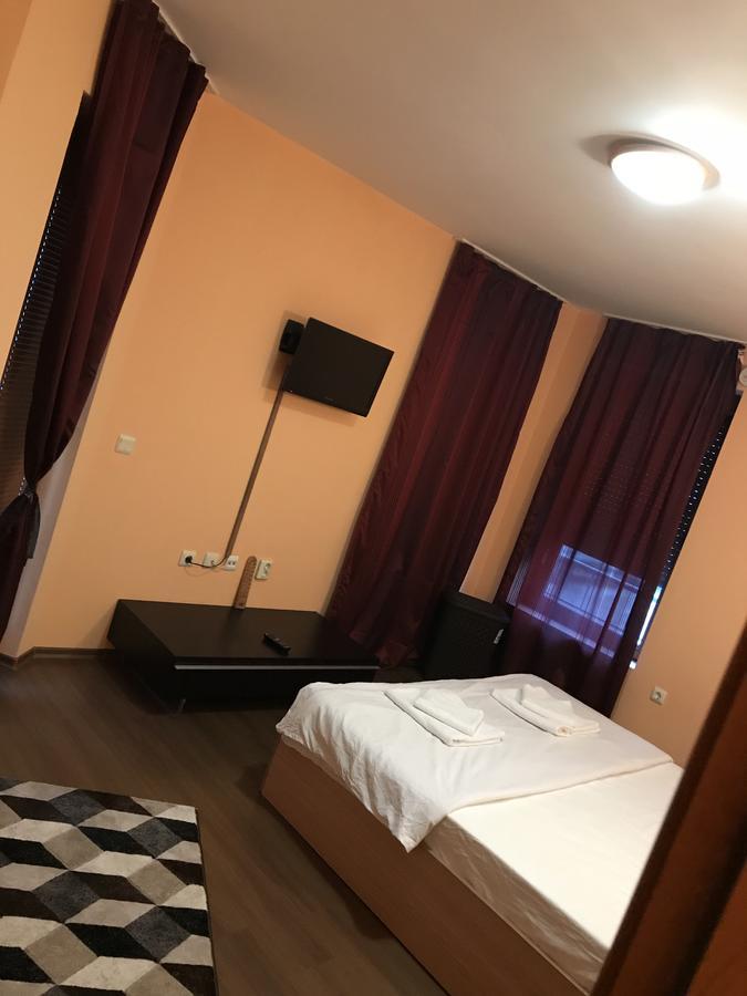 Apartment Perushtiza 3 Burgas Bagian luar foto